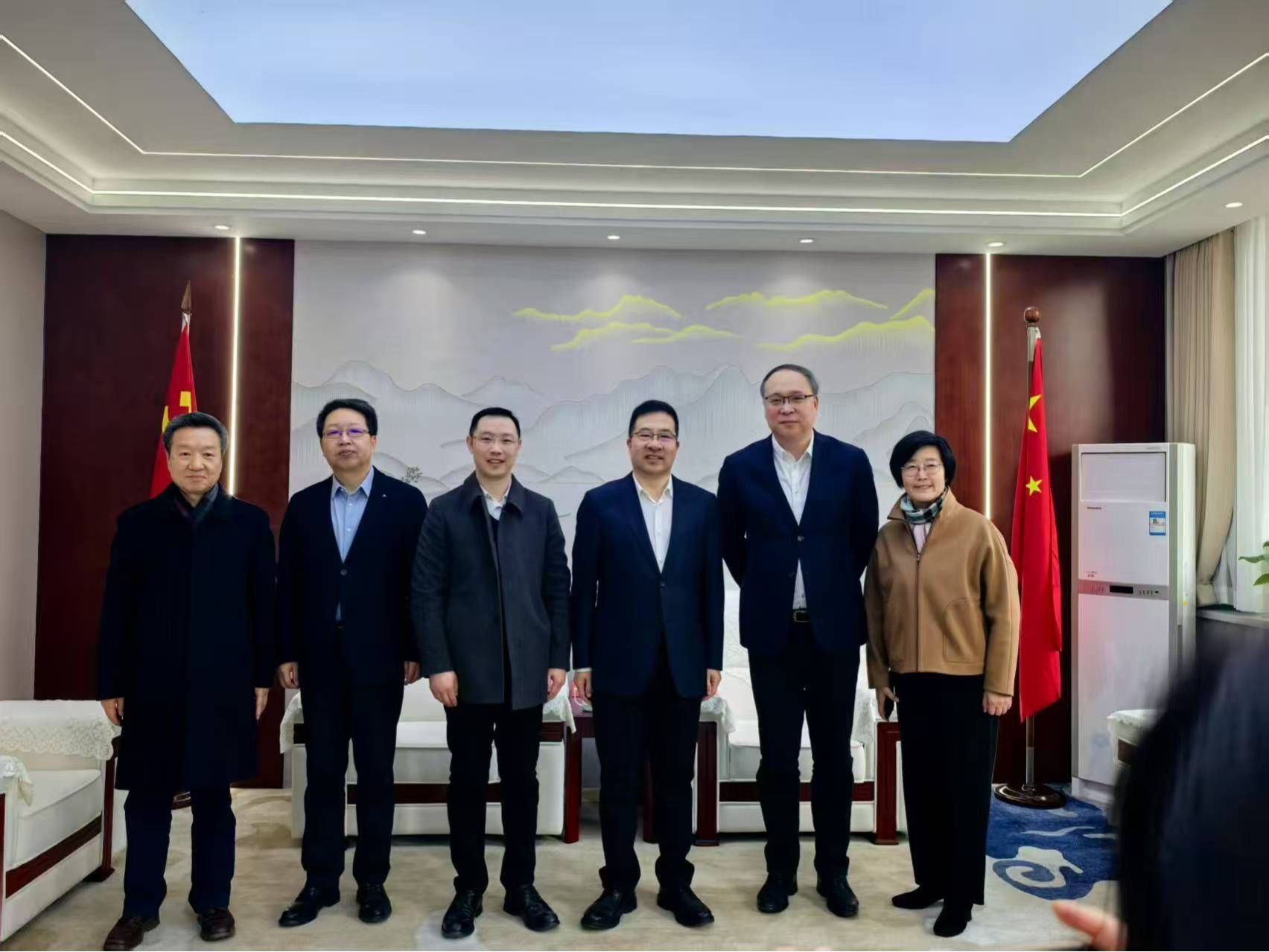 英国上市公司官网365赴兰州理工大学开展校际合作交流