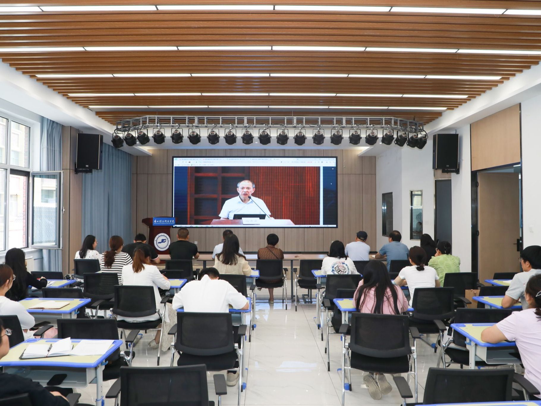 英国上市公司官网365全体辅导员集中参加教育部全国高校辅导员提升政治能力培训班
