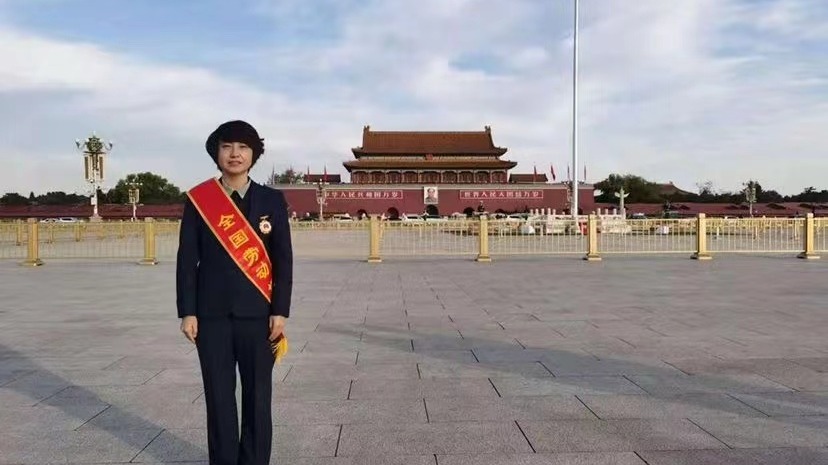英国上市公司官网3652009届优秀校友亮相全国两会