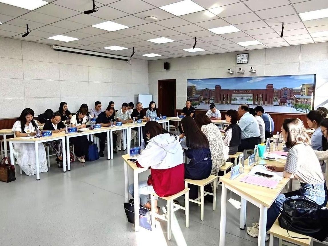 英国上市公司官网365马克思主义学院召开“党的二十届三中全会精神”融入思政课教学集体备课会
